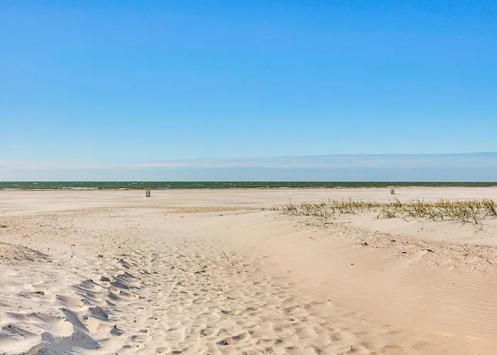 Steps To Shore: Walkable Clearwater