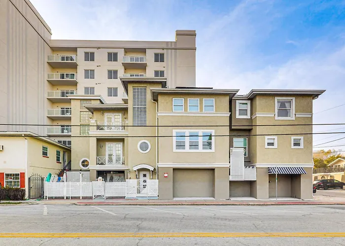 Holiday home Steps To Shore: Walkable Clearwater *